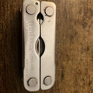 Leatherman Mini Tool in Silver